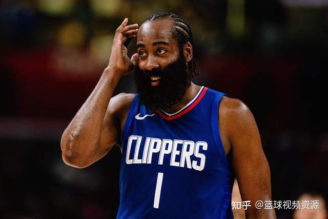篮网教练：小布朗的进攻风格适合NBA，将逐步培养